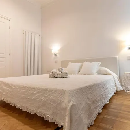 Cavallotti 22 * La Spezia