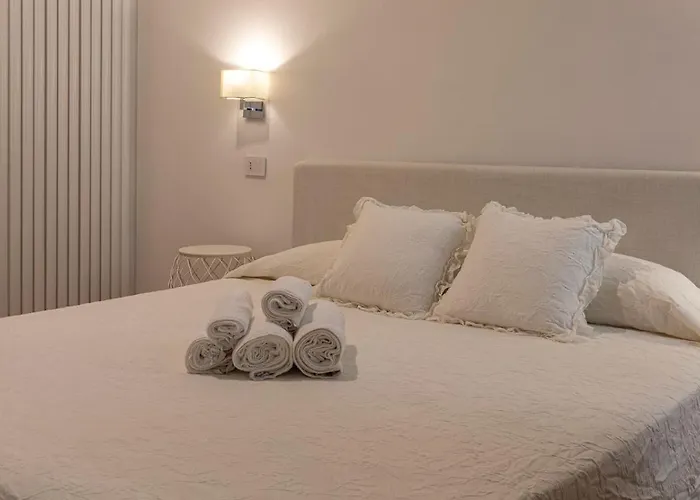 Cavallotti 22 * La Spezia